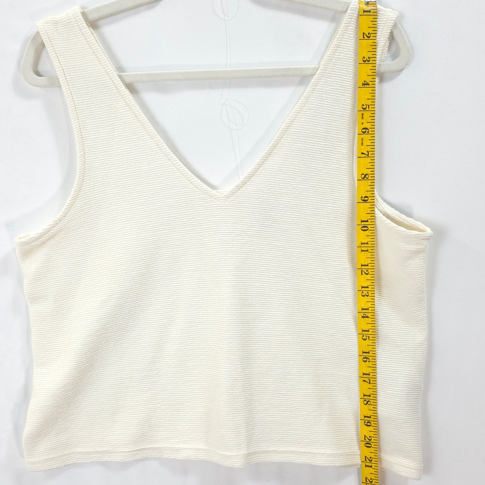 Madewell Ribbed Knit Crop Tank Top Womens L V-Neck Cream Coastal Minimalist - Picture 3 of 8